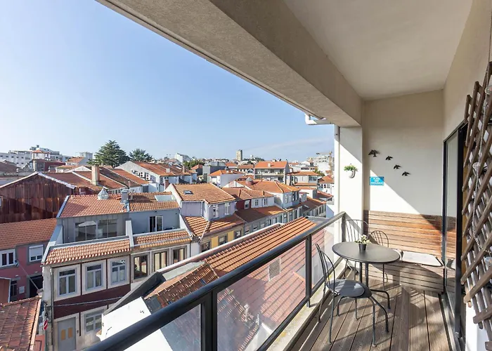 Floor With Sunny Balconies
