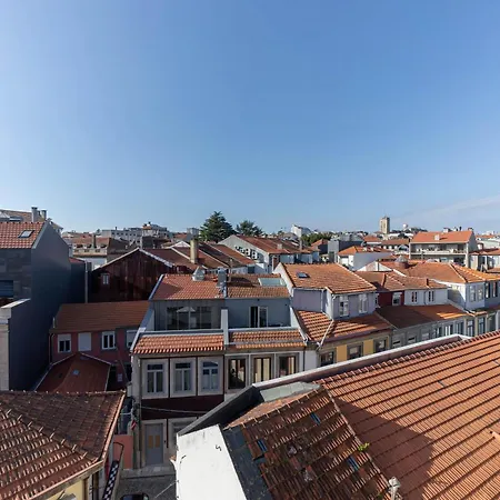 Floor With Sunny Balconies Apartment Porto