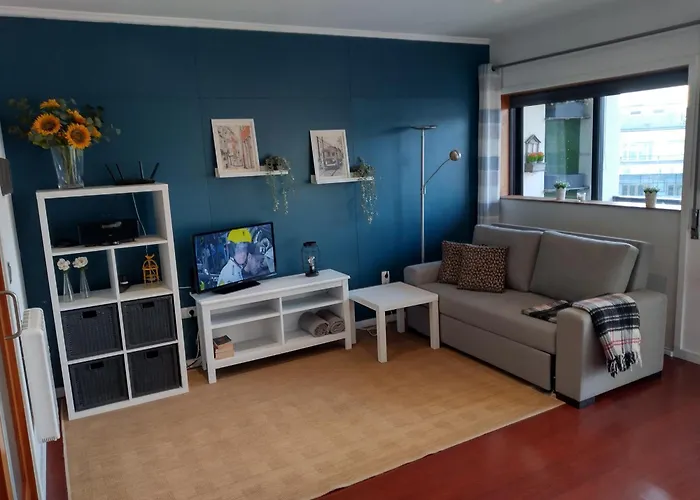 Floor With Sunny Balconies *