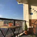 Floor With Sunny Balconies Appartement Oporto