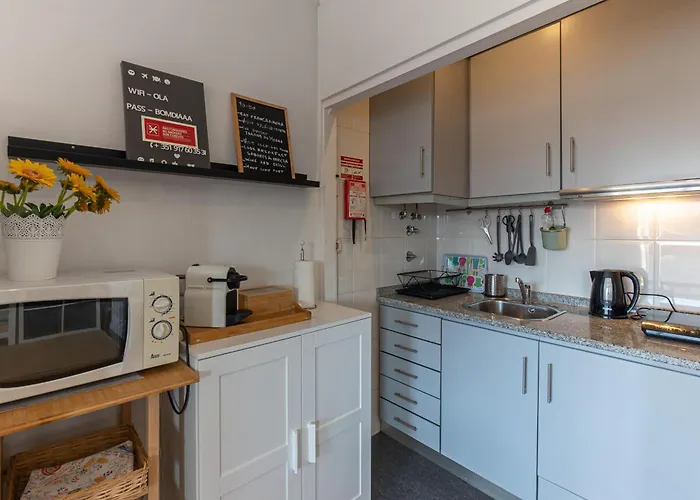 Apartment Floor With Sunny Balconies *
